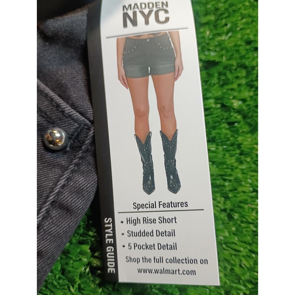 Madden NYC Women's Studded Denim Shorts - Washed Black Size 2 NWT - Picture 4 of 7